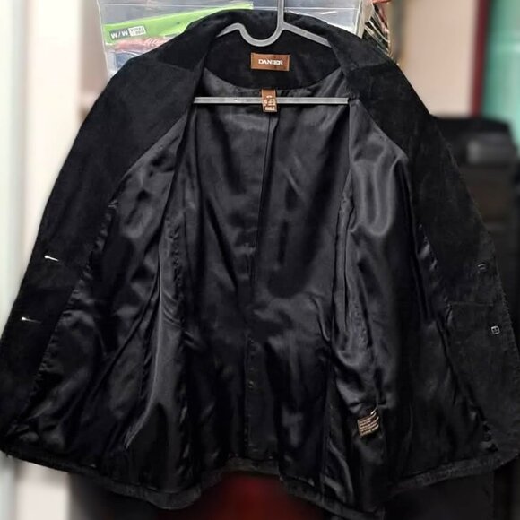 Danier Genuine Leather Suede Women’s Blazer Jacket Button-up Coat Made in Canada - Picture 2 of 6